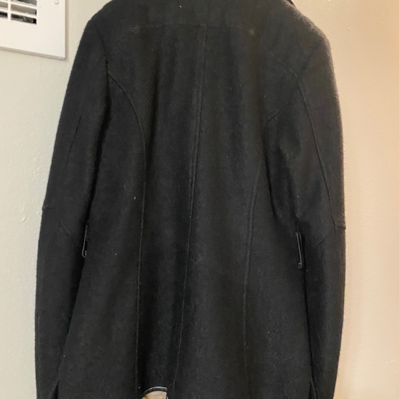 Peacoat - Picture 2 of 4